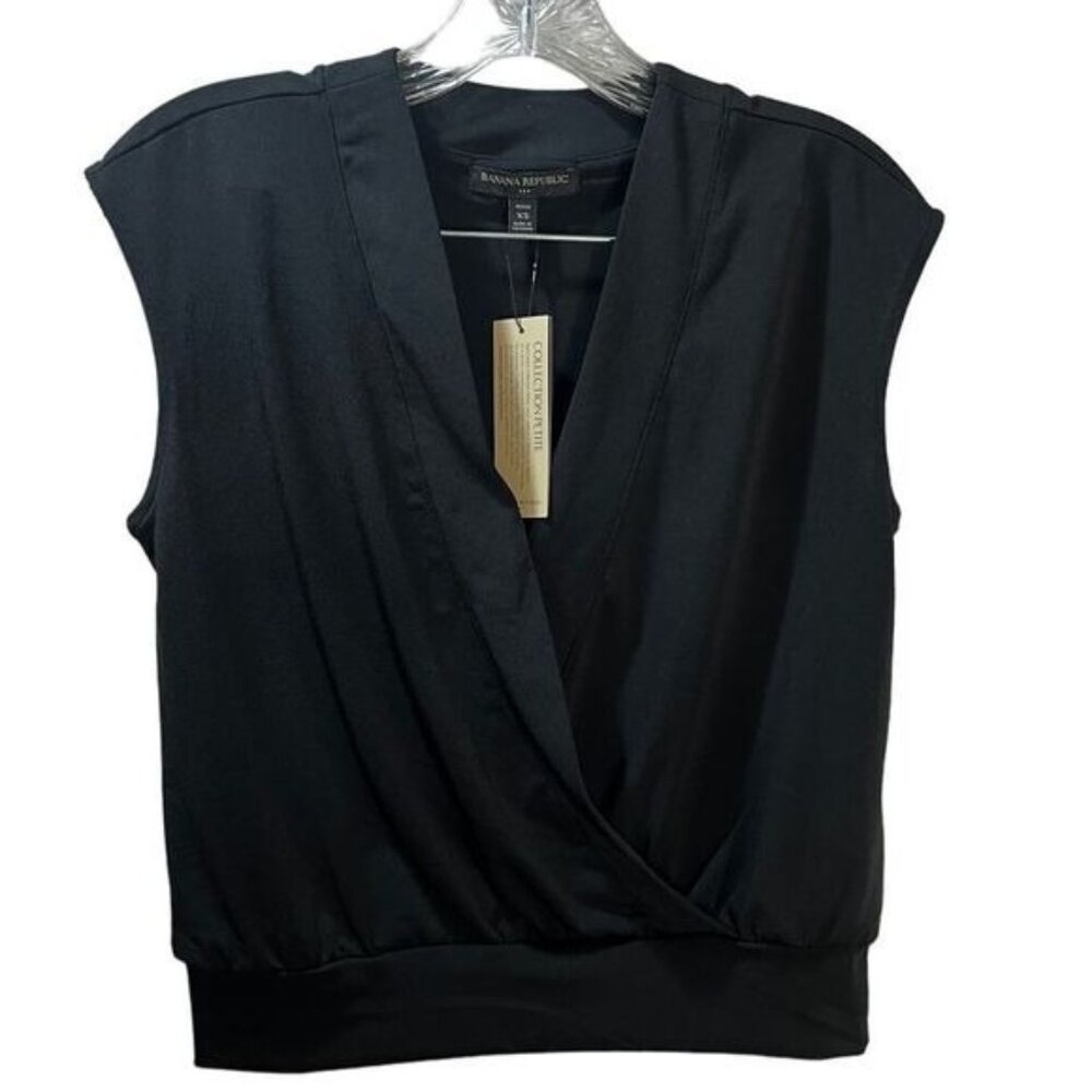 NWT Banana Republic Black Sleeveless Wrap Blouse XS‎
